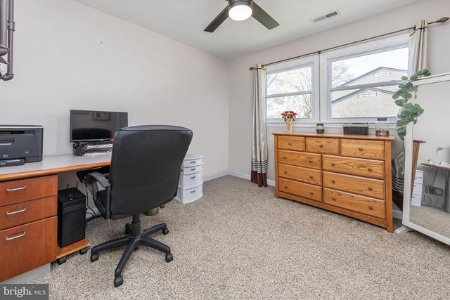 427 BIRCH DR, Mickleton, NJ 08056