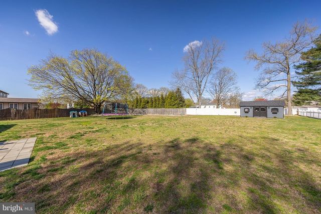 427 BIRCH DR, Mickleton, NJ 08056