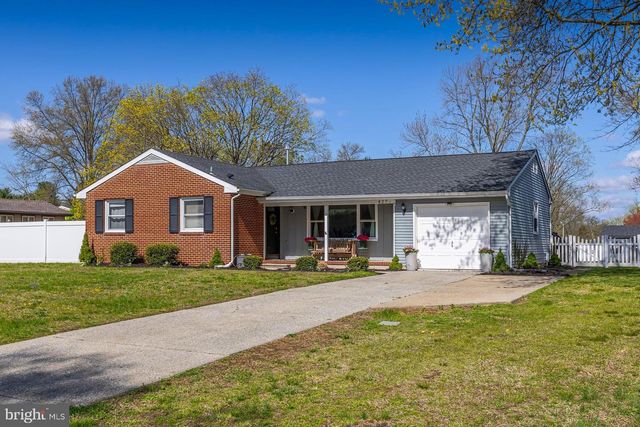 427 BIRCH DR, Mickleton, NJ 08056