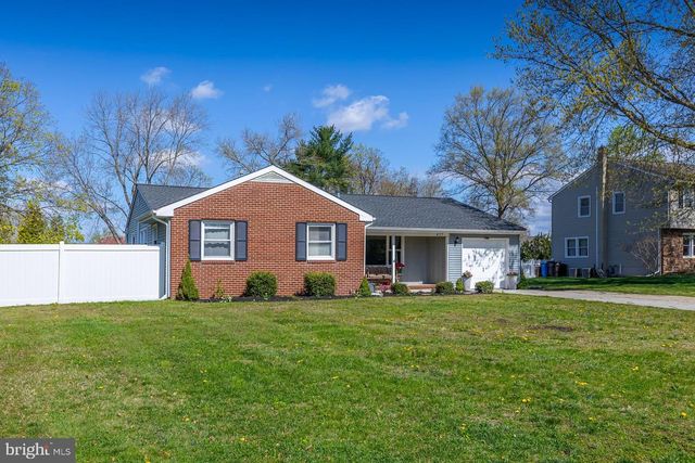 427 BIRCH DR, Mickleton, NJ 08056