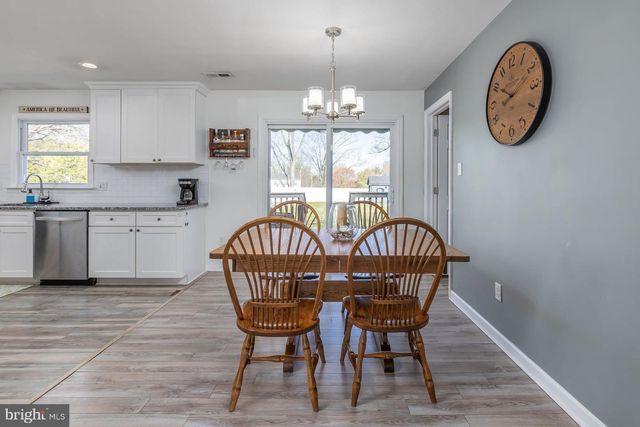 427 BIRCH DR, Mickleton, NJ 08056