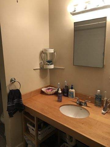 11 Vine Street 4, Marblehead, MA 01945