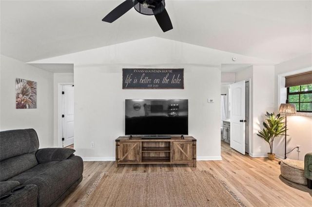 169 Windjammer Spur, Hiawassee, GA 30546
