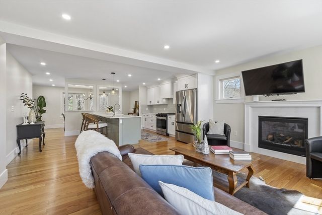 1014 Highland St, Holliston, MA 01746