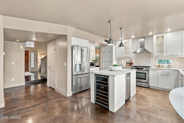 2094 W PENINSULA Circle, Chandler, AZ 85248