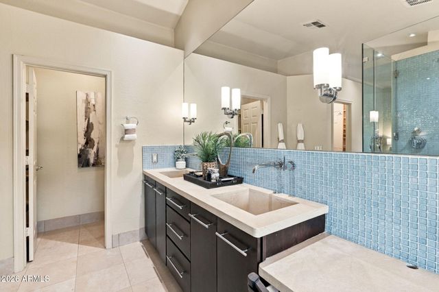 2094 W PENINSULA Circle, Chandler, AZ 85248