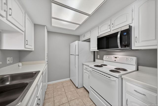 11843 Braesview Apt 2311, San Antonio, TX 78213