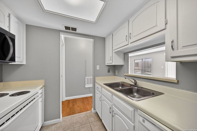 11843 Braesview Apt 2311, San Antonio, TX 78213