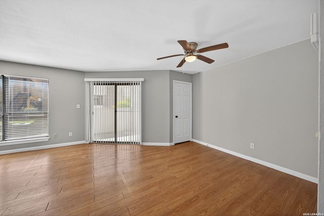 11843 Braesview Apt 2311, San Antonio, TX 78213