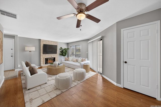 11843 Braesview Apt 2311, San Antonio, TX 78213