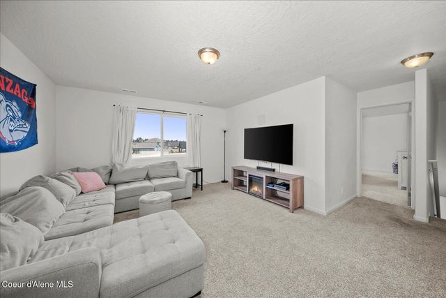 1496 N Minam Loop, Post Falls, ID 83854