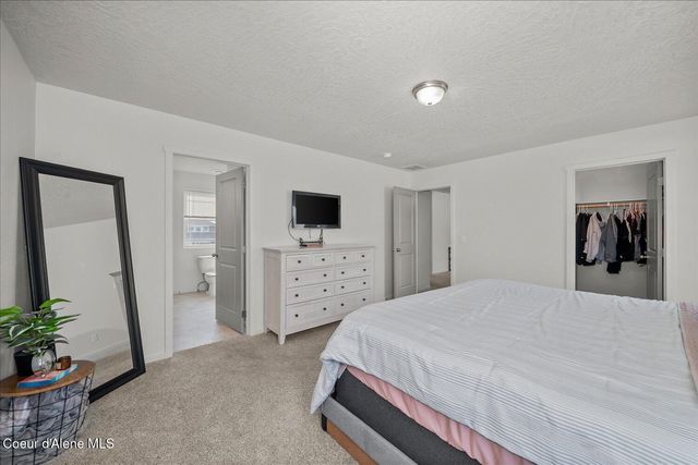 1496 N Minam Loop, Post Falls, ID 83854