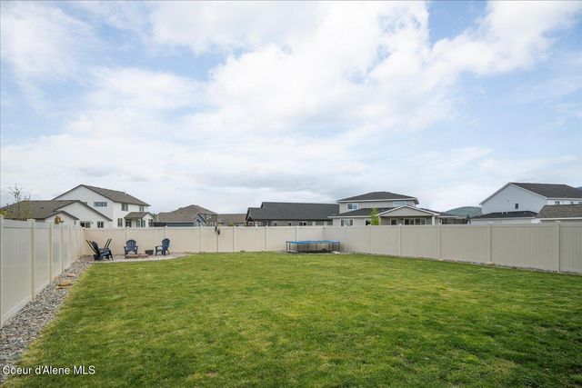 1496 N Minam Loop, Post Falls, ID 83854