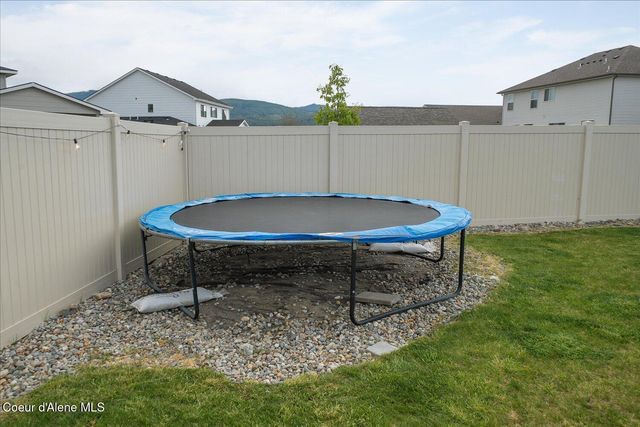 1496 N Minam Loop, Post Falls, ID 83854