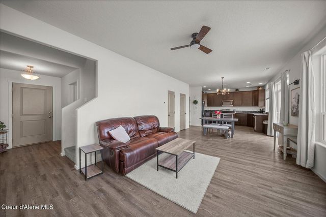 1496 N Minam Loop, Post Falls, ID 83854