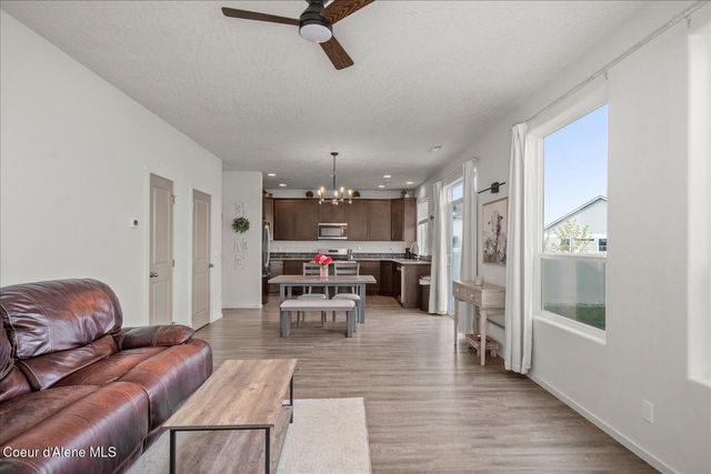 1496 N Minam Loop, Post Falls, ID 83854