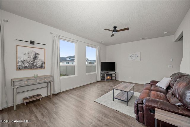 1496 N Minam Loop, Post Falls, ID 83854