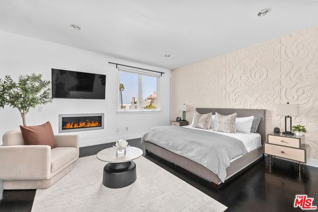 32 Galleon Street, Marina Del Rey, CA 90292