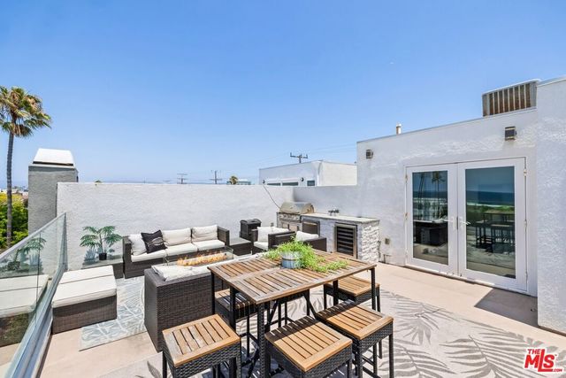 32 Galleon Street, Marina Del Rey, CA 90292