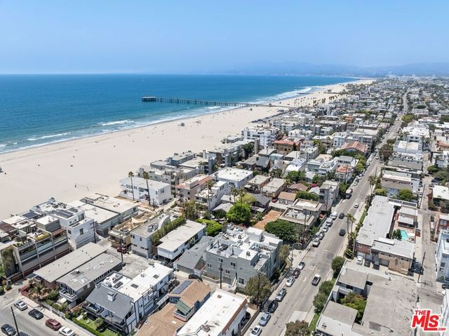 32 Galleon Street, Marina Del Rey, CA 90292