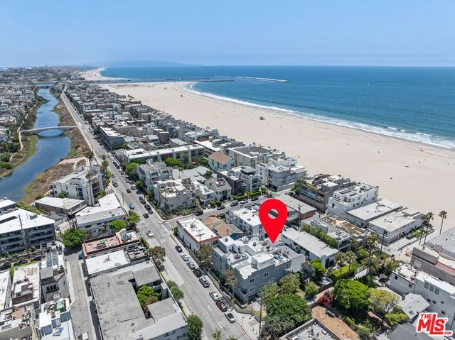 32 Galleon Street, Marina Del Rey, CA 90292
