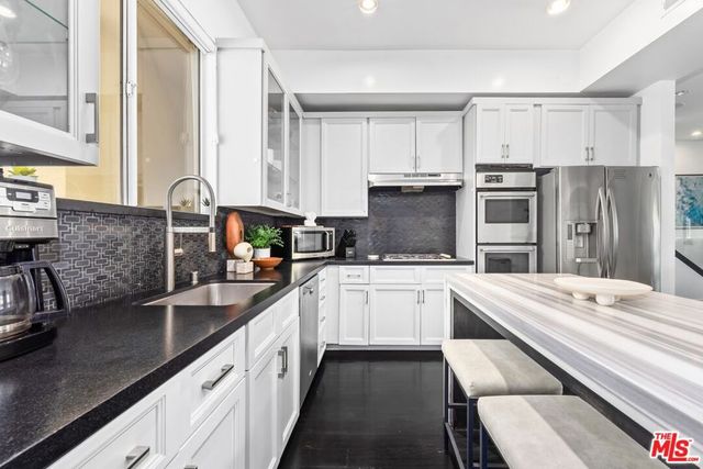 32 Galleon Street, Marina Del Rey, CA 90292