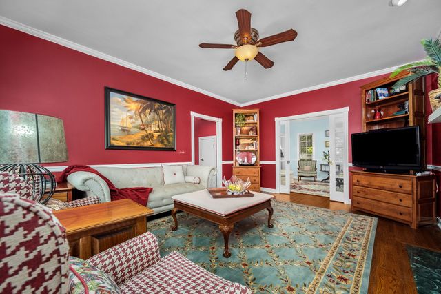 1310 White Oak Ln, Murfreesboro, TN 37130