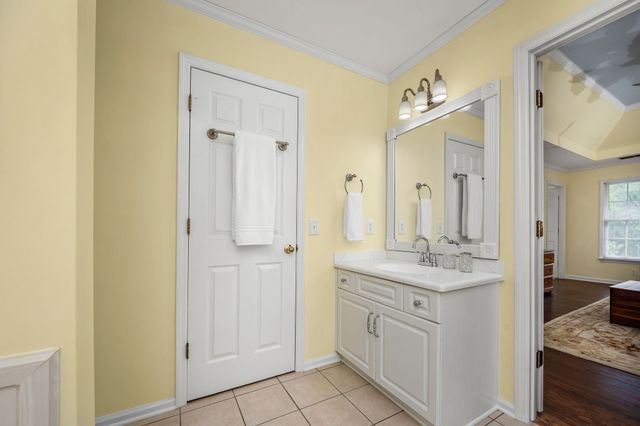 1310 White Oak Ln, Murfreesboro, TN 37130