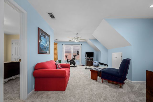 1310 White Oak Ln, Murfreesboro, TN 37130