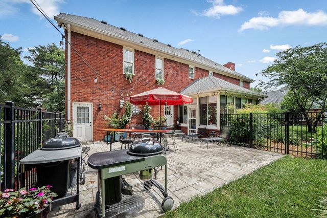 1310 White Oak Ln, Murfreesboro, TN 37130