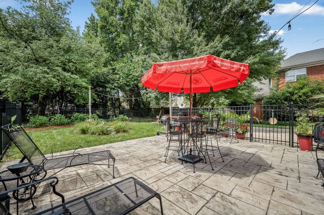 1310 White Oak Ln, Murfreesboro, TN 37130