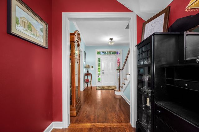 1310 White Oak Ln, Murfreesboro, TN 37130