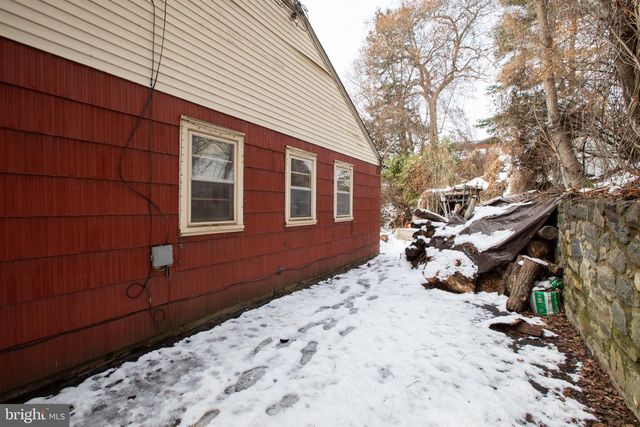 106 2ND AVE, Broomall, PA 19008