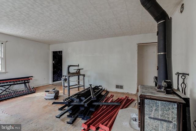 106 2ND AVE, Broomall, PA 19008