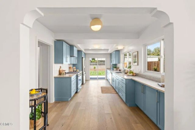 175 E Lewis Street, Ventura, CA 93001