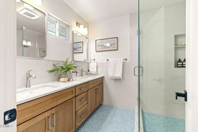 175 E Lewis Street, Ventura, CA 93001