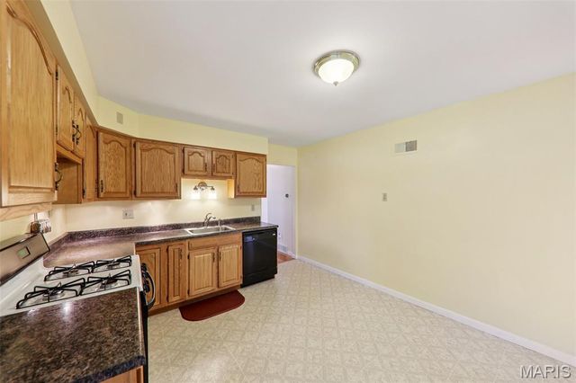 2533 Banister Drive, St Louis, MO 63125