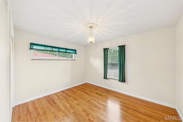 2533 Banister Drive, St Louis, MO 63125