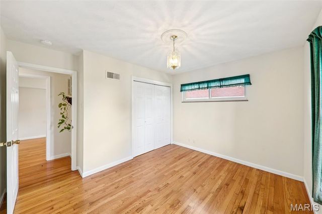 2533 Banister Drive, St Louis, MO 63125