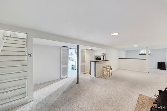 2533 Banister Drive, St Louis, MO 63125