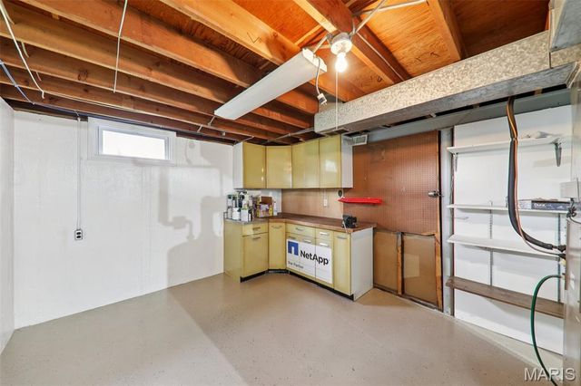 2533 Banister Drive, St Louis, MO 63125