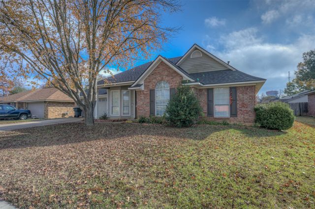 2102 Robert E Lee Boulevard, Bossier City, LA 71112