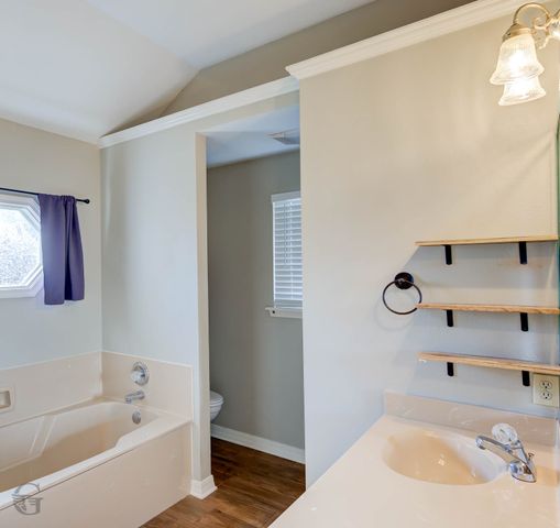 2102 Robert E Lee Boulevard, Bossier City, LA 71112