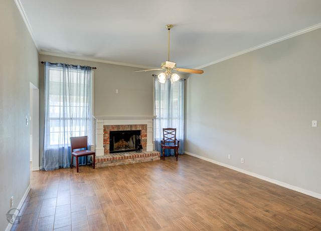 2102 Robert E Lee Boulevard, Bossier City, LA 71112