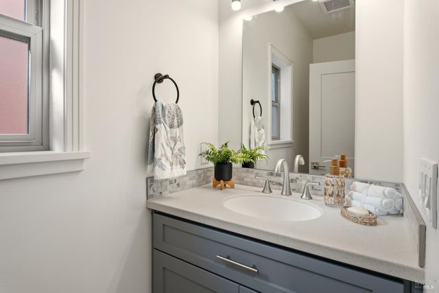 629 Myron St, Ukiah, CA 95482