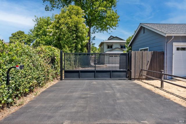 629 Myron St, Ukiah, CA 95482