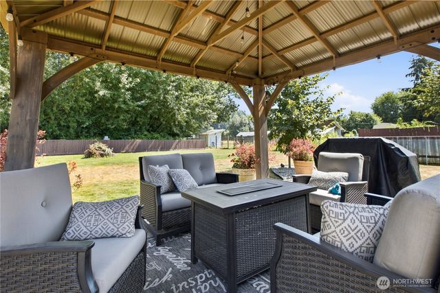 7413 166th Avenue E, Sumner, WA 98390