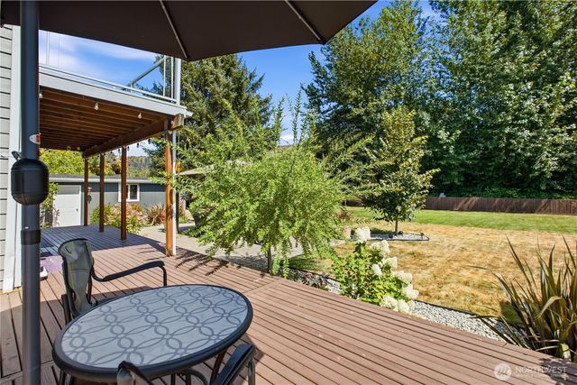 7413 166th Avenue E, Sumner, WA 98390
