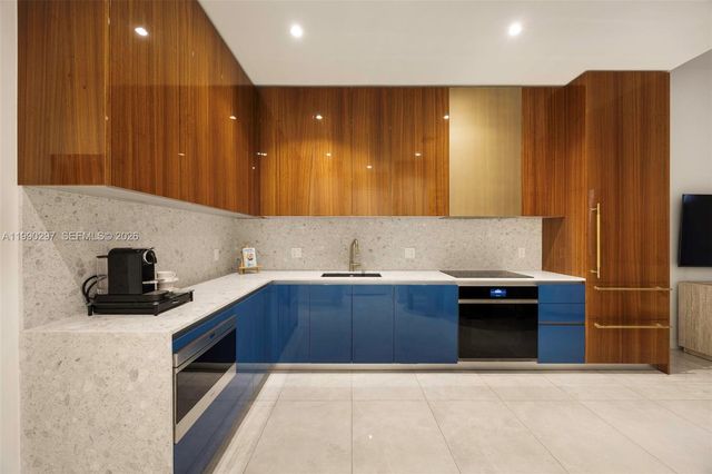 2655 S Bayshore Dr 1505, Coconut Grove, FL 33133