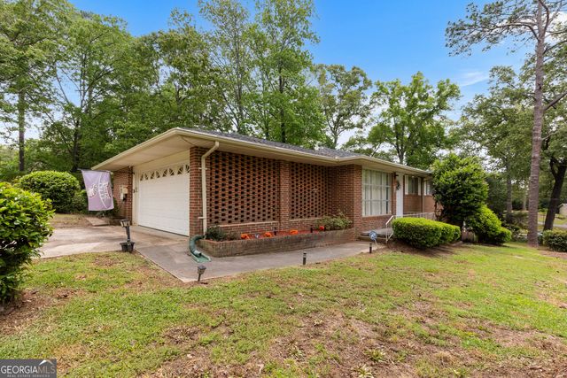 100 Brett Avenue, Warner Robins, GA 31088